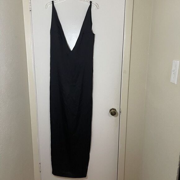 SOLACE London rosario maxi dress in black v-neck plunge front side slit US 2 - Picture 5 of 9
